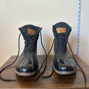 Rue21 Black and Tan Women's Boots